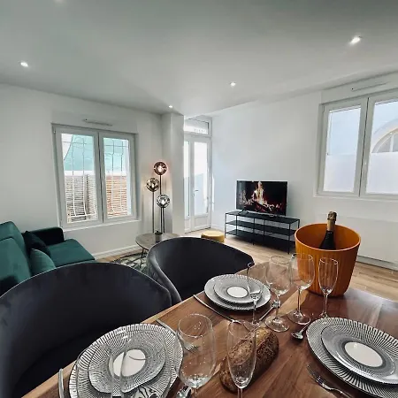 Apartment 1 Lenoir Cocon Romantique Avec Jacuzzi Au Centre Reims