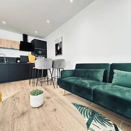 Apartment 1 Lenoir Cocon Romantique Avec Jacuzzi Au Centre *
